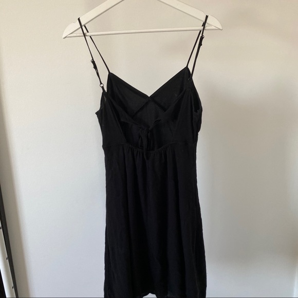 perfect black dress ♡ - Picture 2 of 3